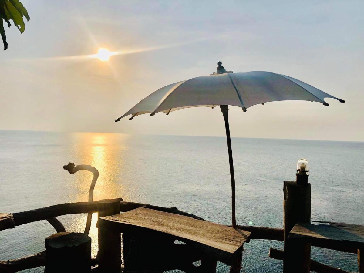 Resort Moondance Magic View