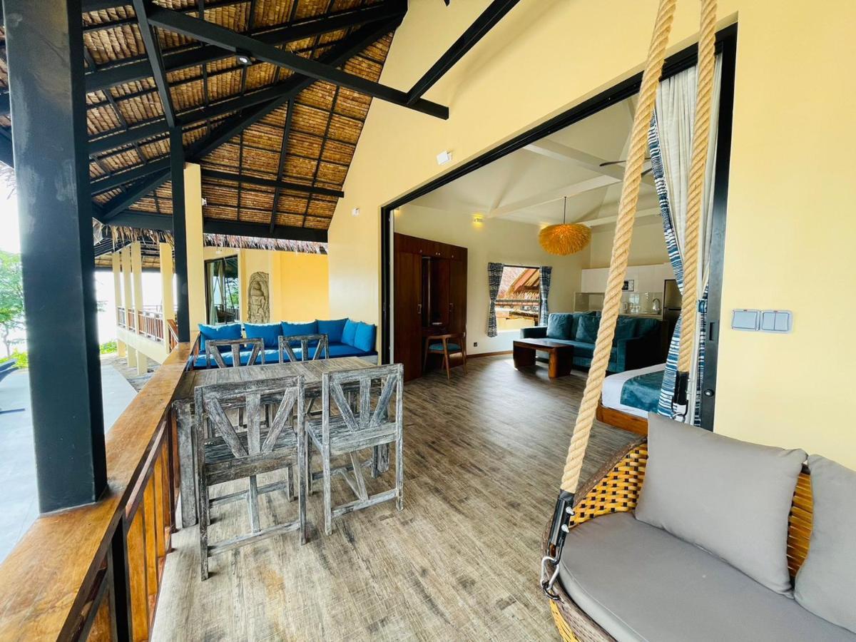 Hotel Absolute Beachfront 5*