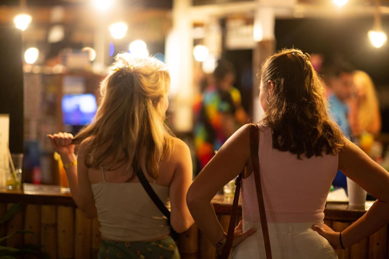 Hotel Tiki Beach Koh Phangan Beach Restaurant Bar And Coworking (Adults Only) 3*