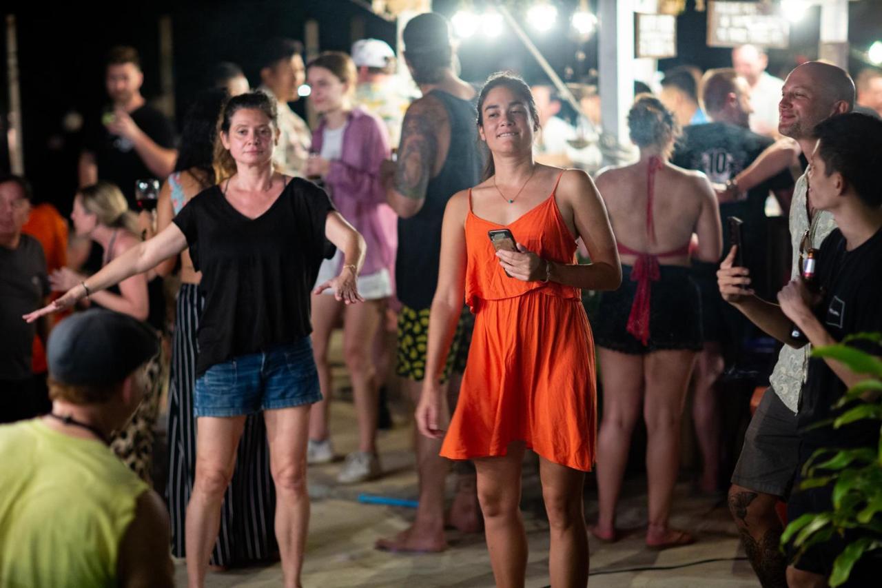 Hotel Tiki Beach Koh Phangan Beach Restaurant Bar And Coworking (Adults Only) 3*