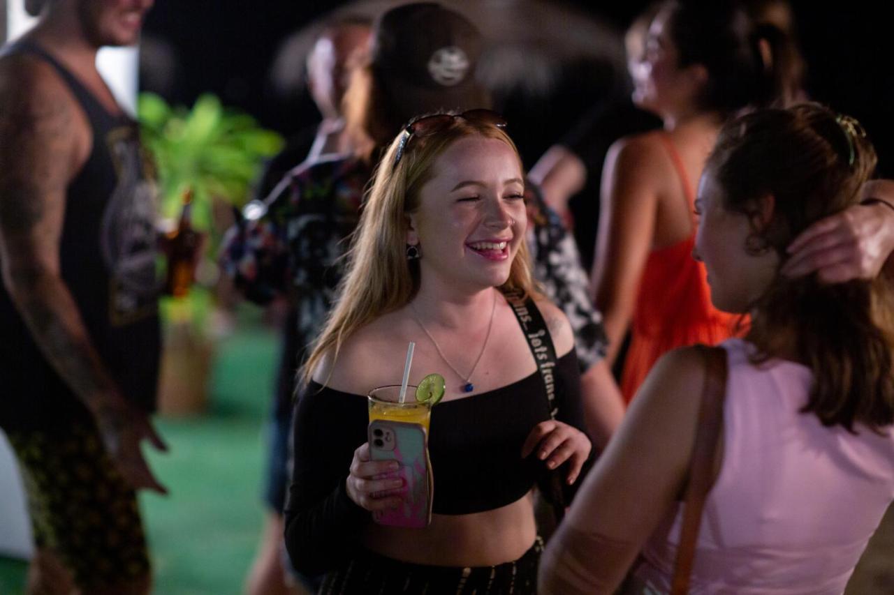 Tiki Beach Koh Phangan Beach Restaurant Bar And Coworking (Adults Only)