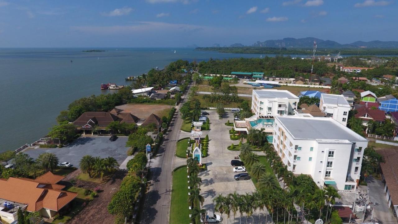 Resort Front Bay Krabi