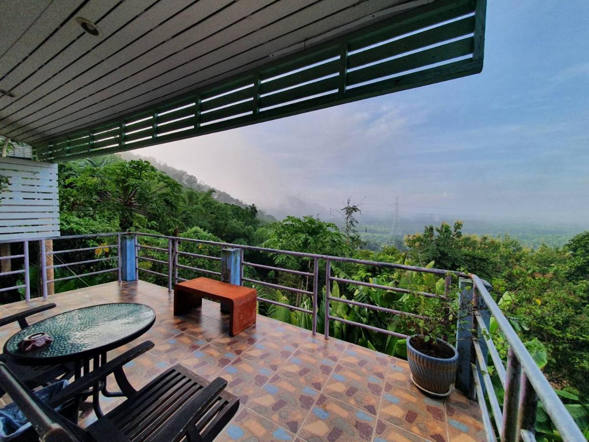 Resort Baan Khao Noi Surat Thani