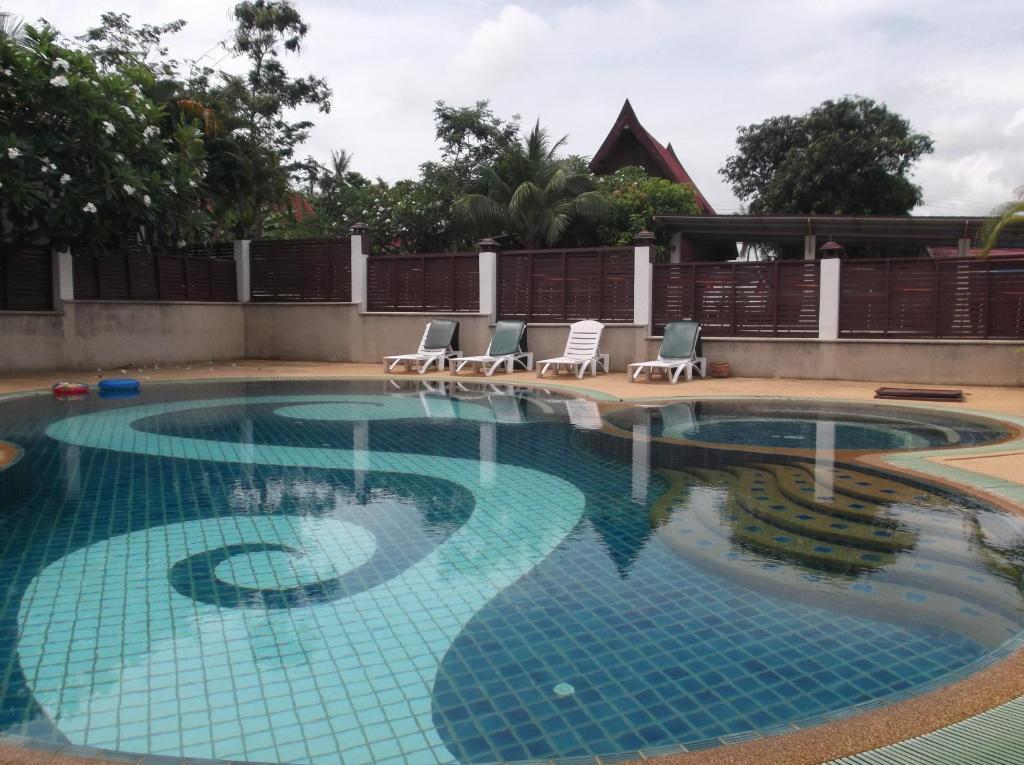 Samui & Resort 2*