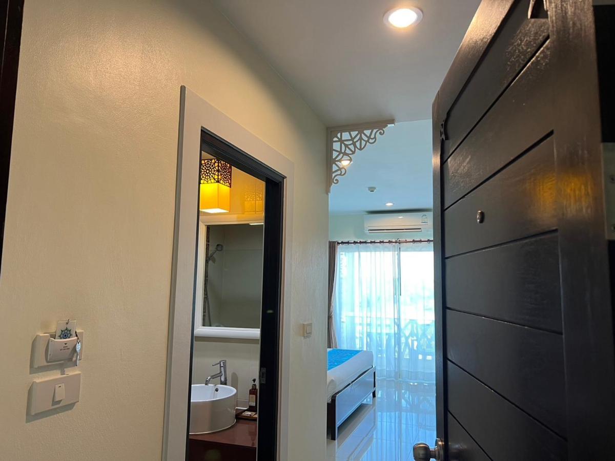 Front Bay Resort