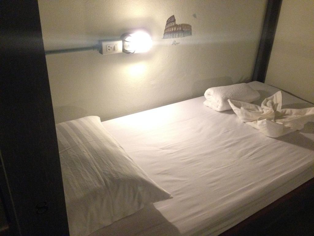 K2 Backpacker Hostel Khao Lak