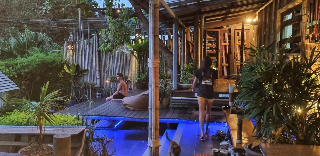 Aha Lanta Cozy Hostel *