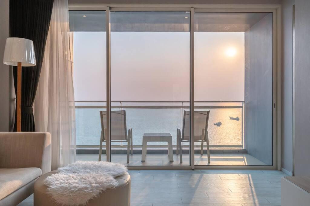 Veranda Pattaya/3br Seaview/32fl