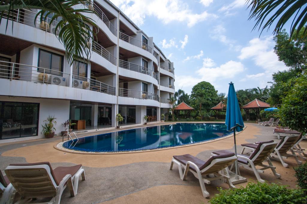 Aparthotel Lakeview Condotel