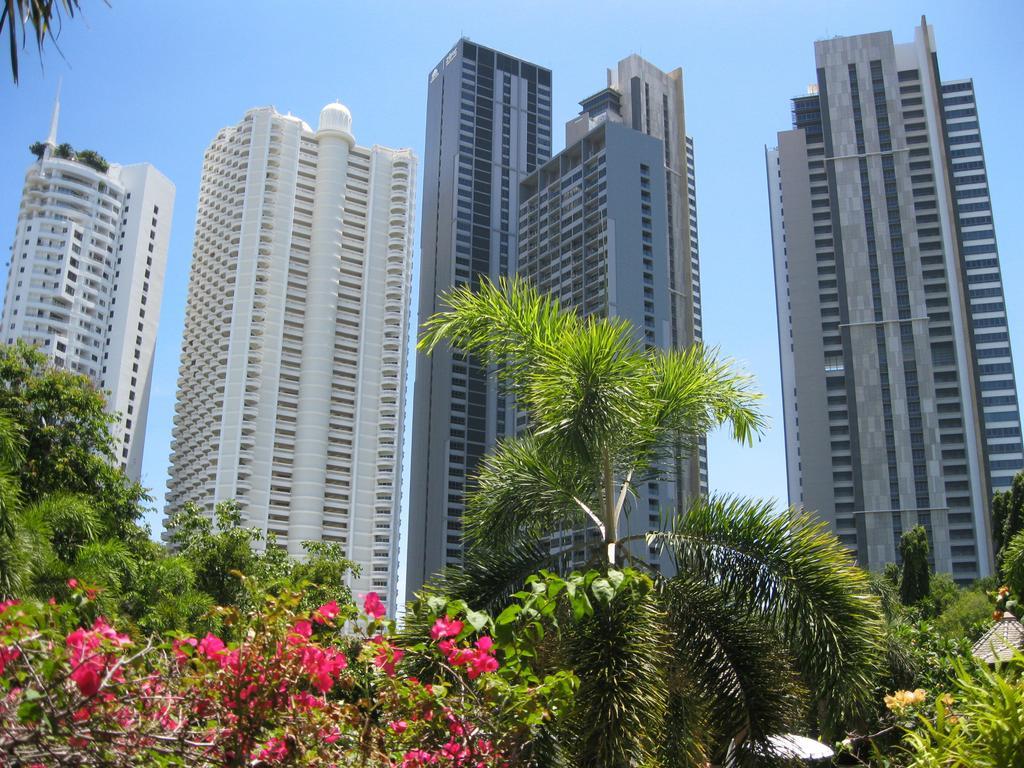 Sky Orchid Beachfront *