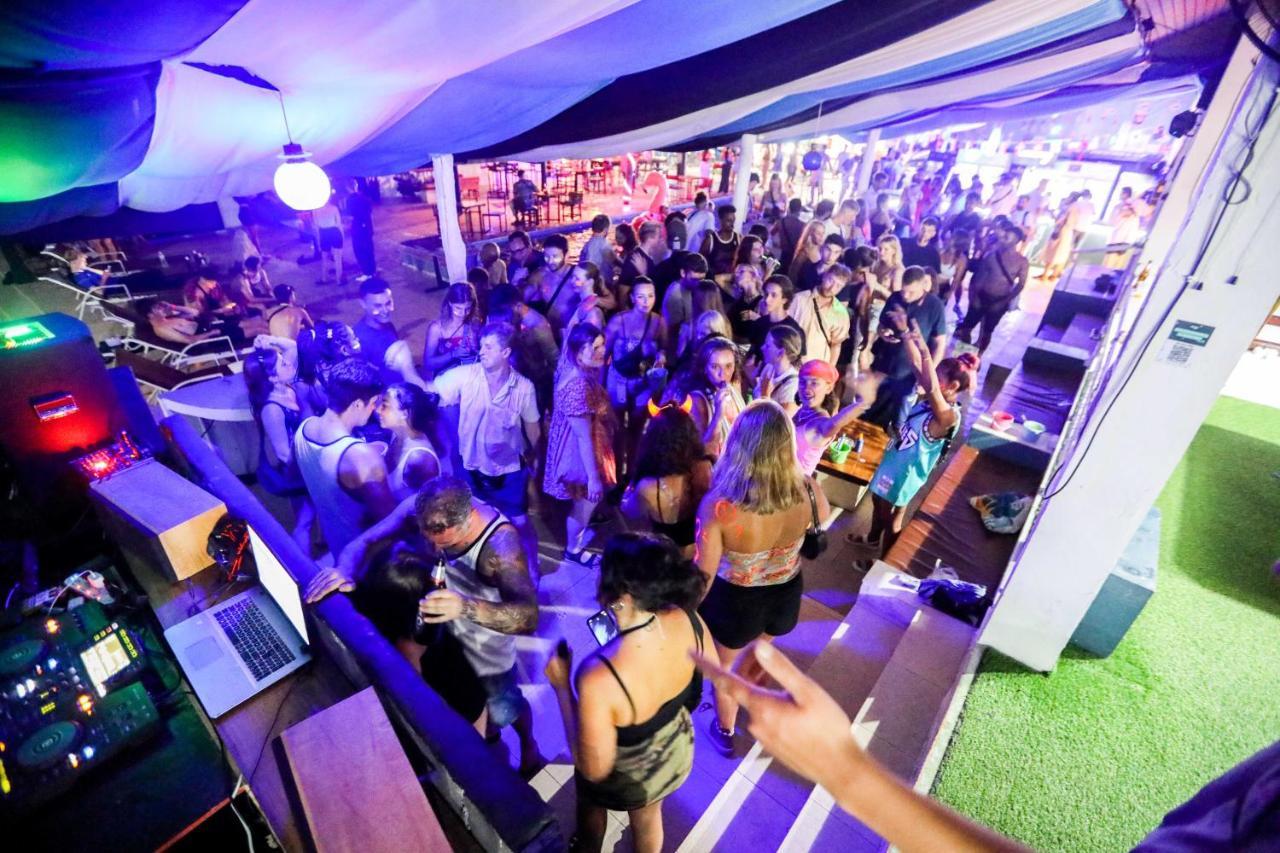 Albergue Phangan Arena