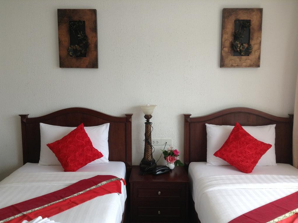 Pimnarah Privileged Service * Patong