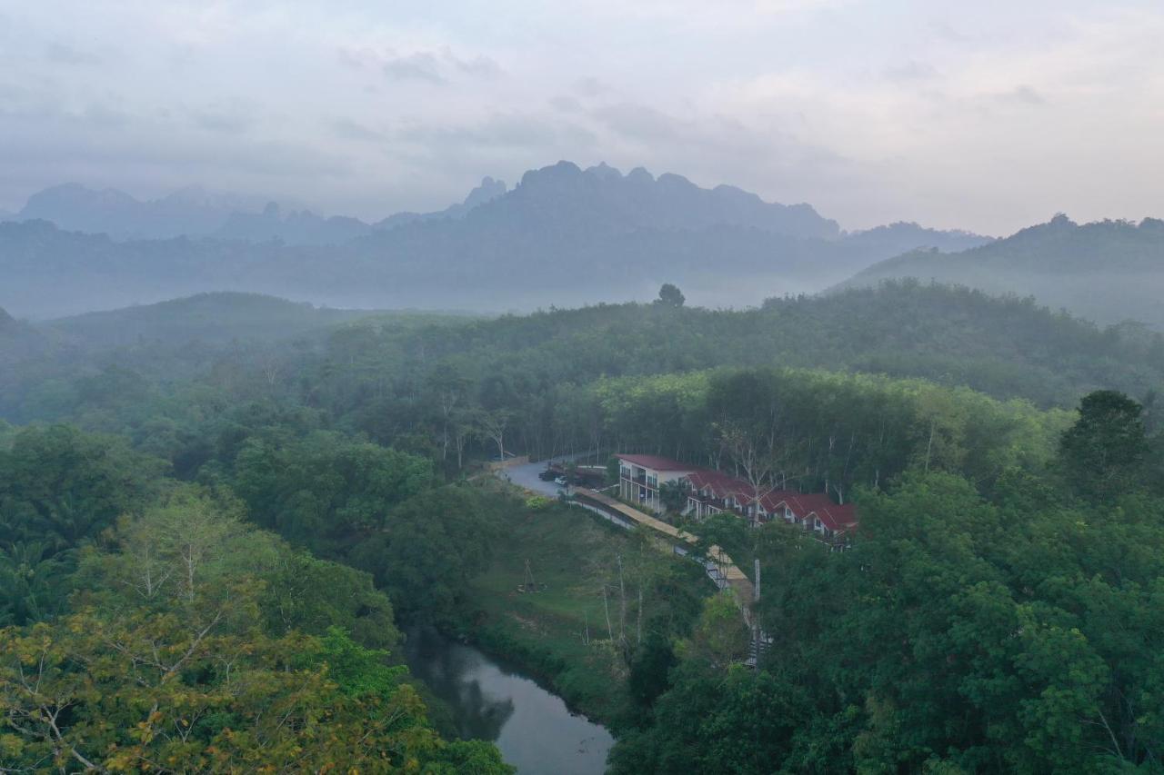 Khao Sok River