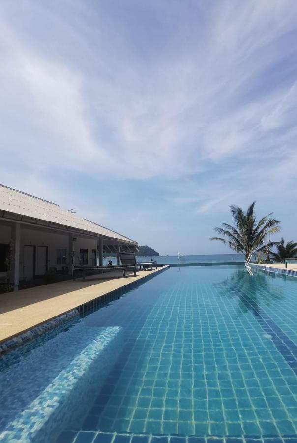 Thong Nai Pan * Thong Nai Pan Yai