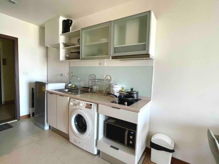 The Astra 高端无边泳池 / 靠近夜市 / 长康路 / 51 平大床房 717 Apartment Chiang Mai