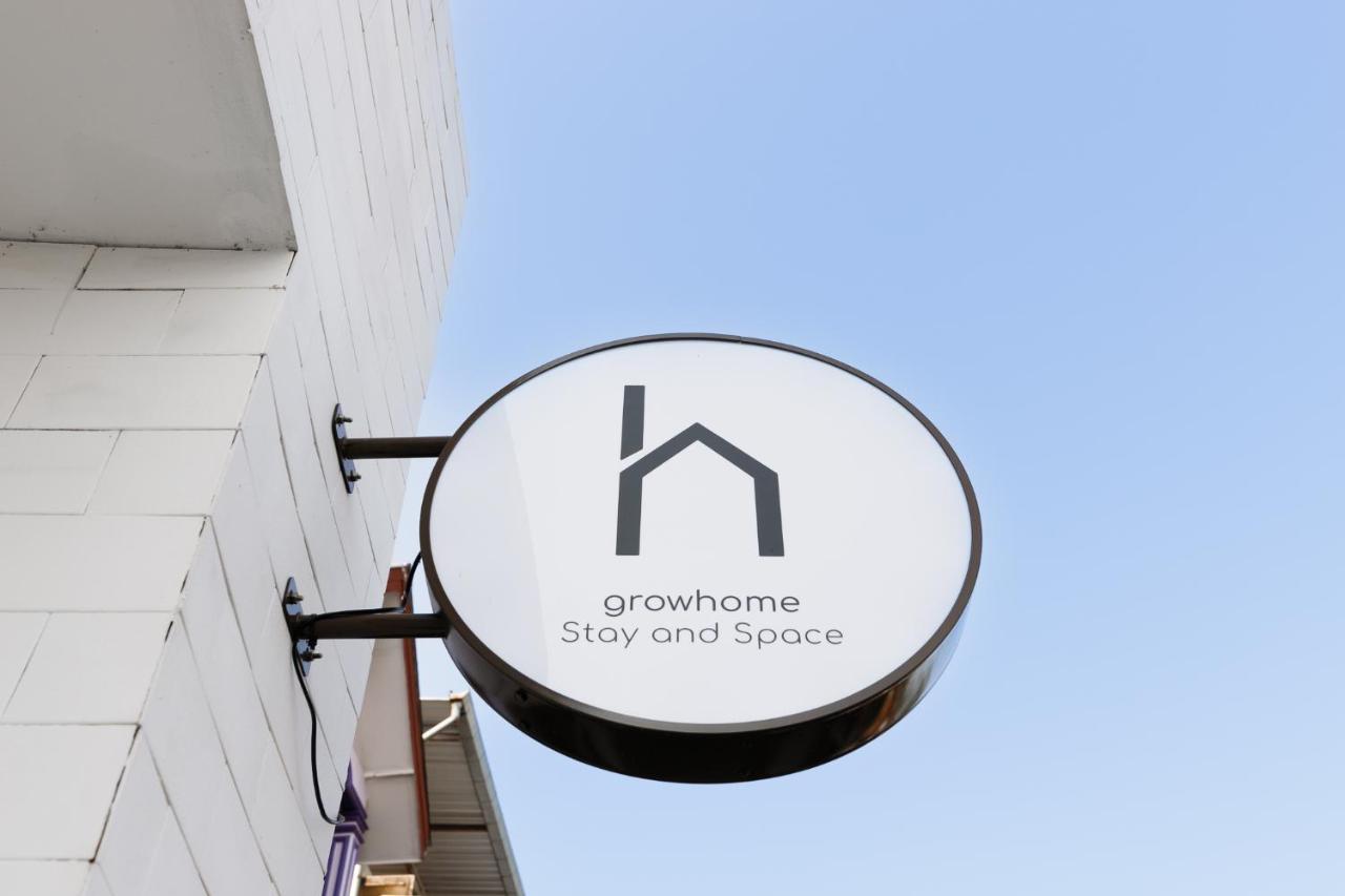 Grow -stay And Space, Self Check-in *