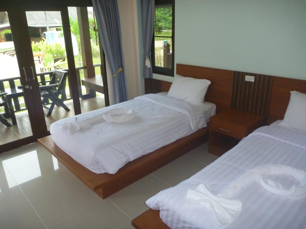 Phatcharee Resort 3*