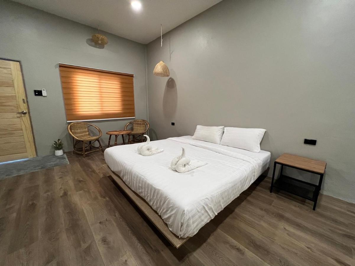 Haadrin Hotel 3*