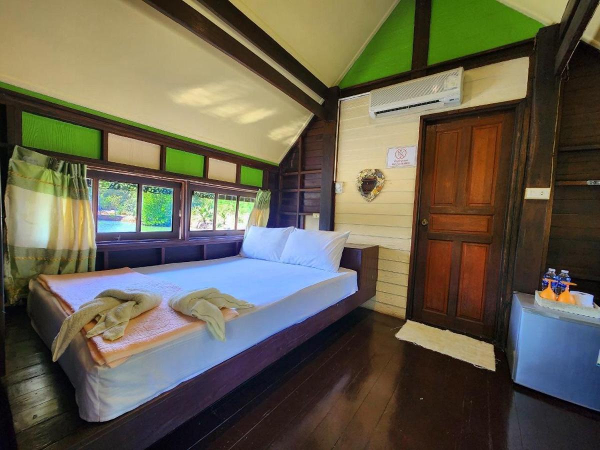 Banmae Kohchang Resort *