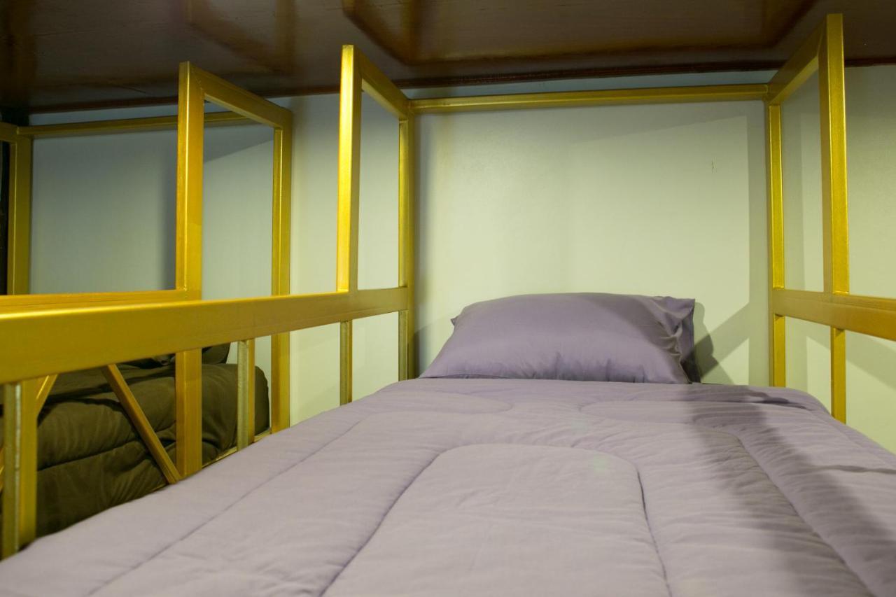 Haadrin Hotel 3*