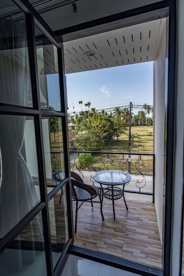Hotel Laewan Baan Tai