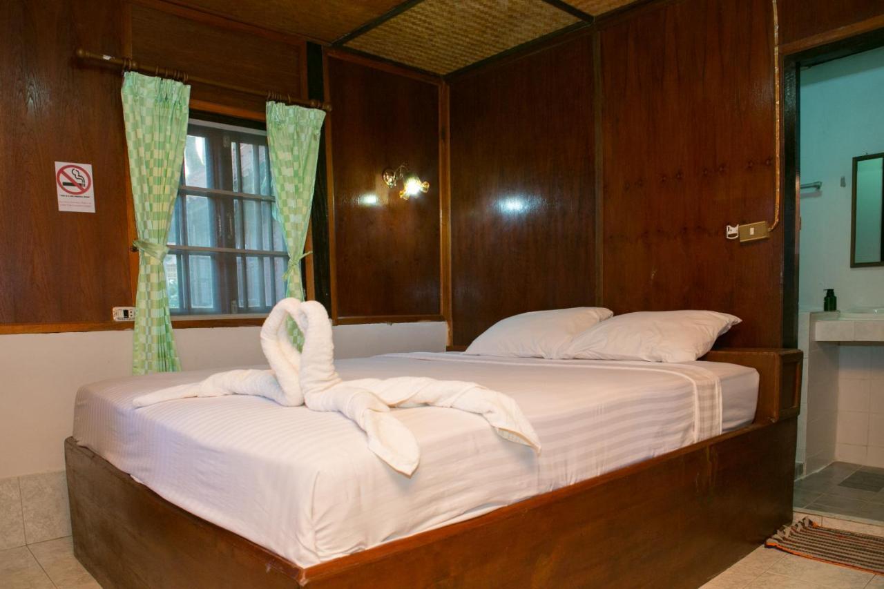 Haadrin Hotel 3*