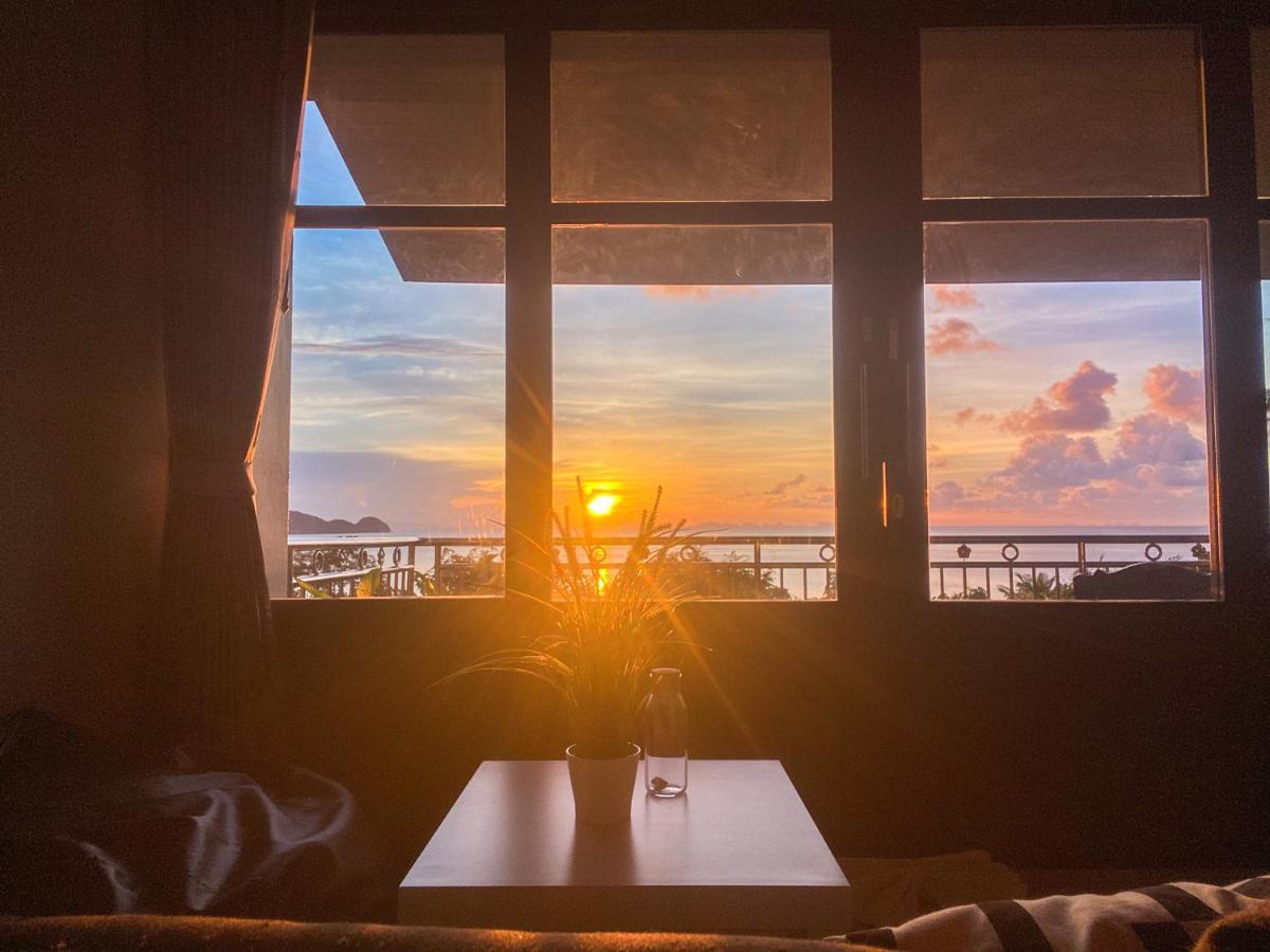 Resort Golden Hill Wok Tum