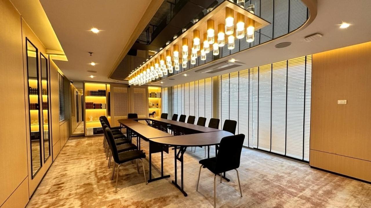 Ramada By Wyndham Sukhumvit 11 Hotel Banguecoque