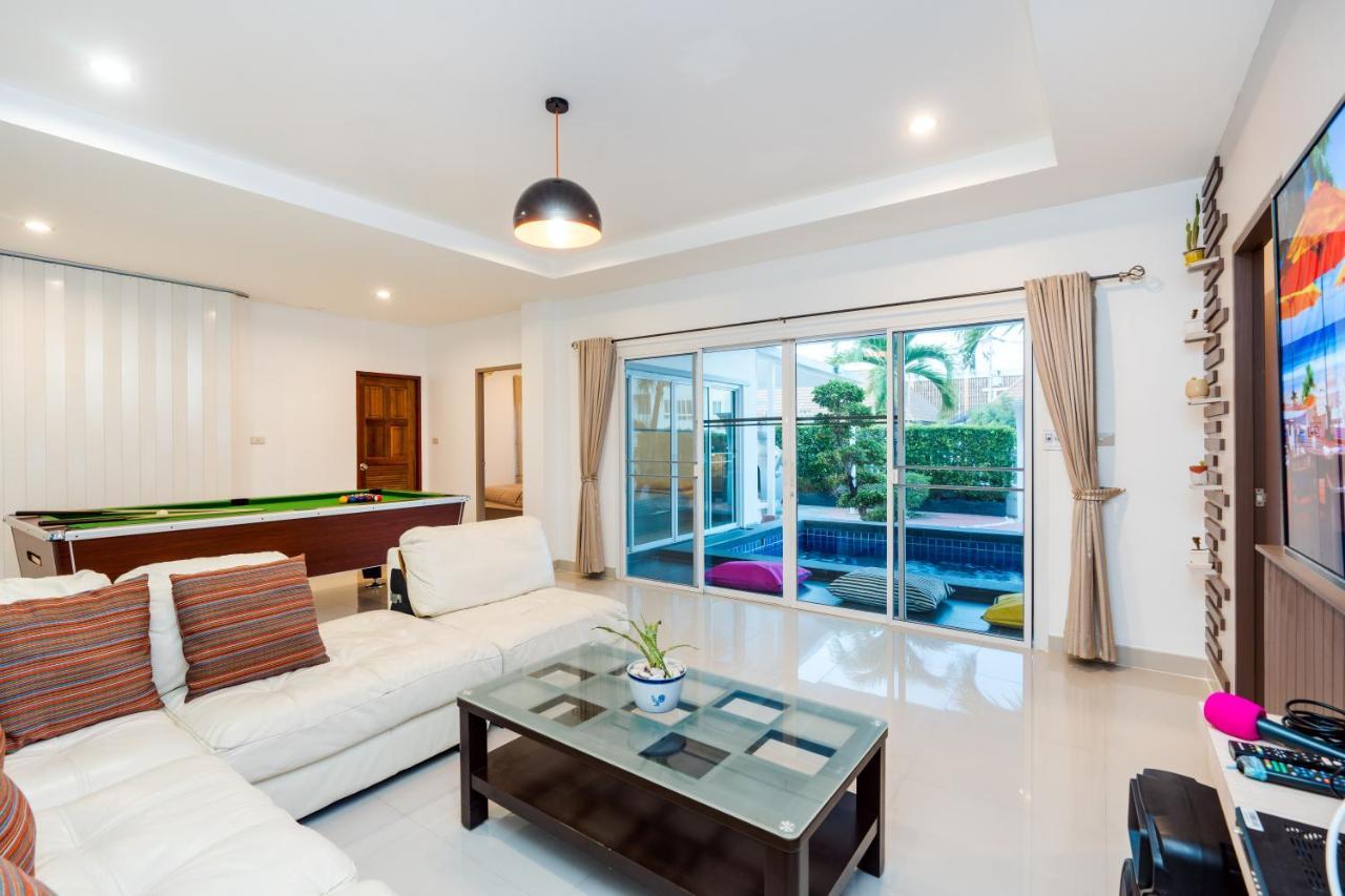 Fira Hua Hin