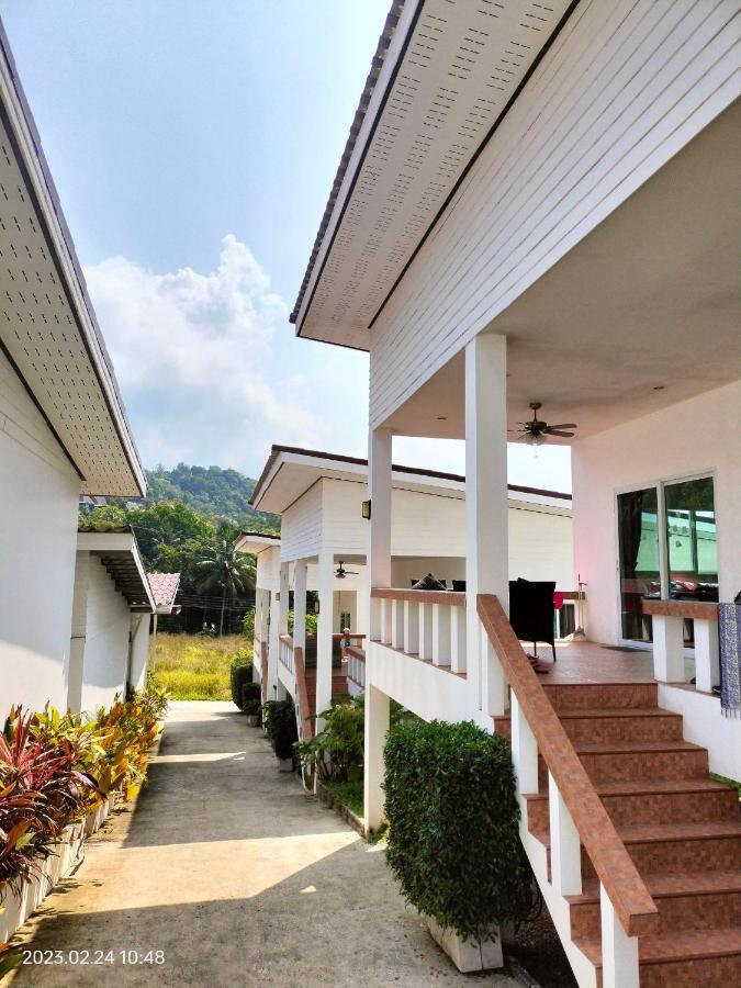 Naiwok Hills 4*