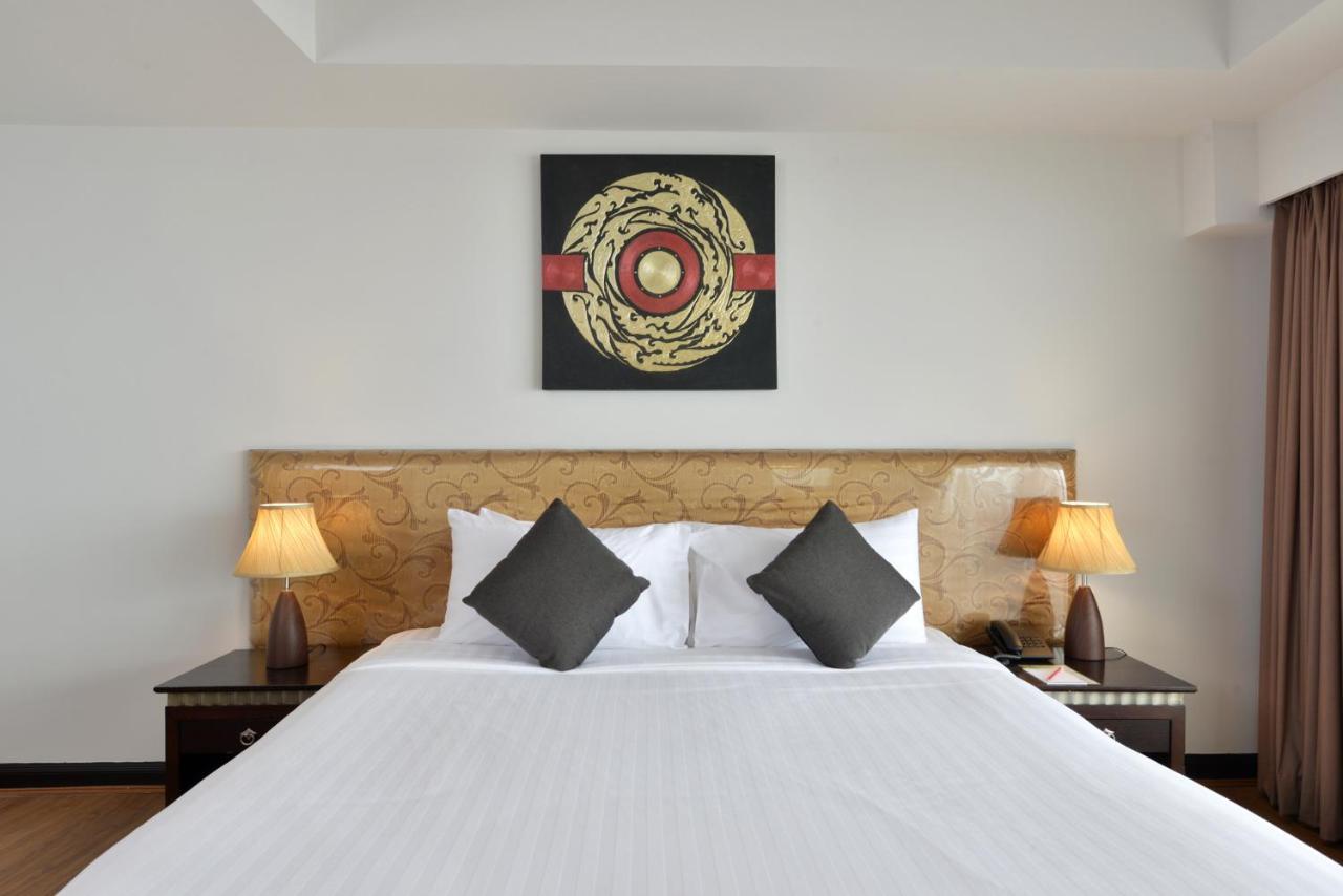 D Varee Beach, Pattaya 5*