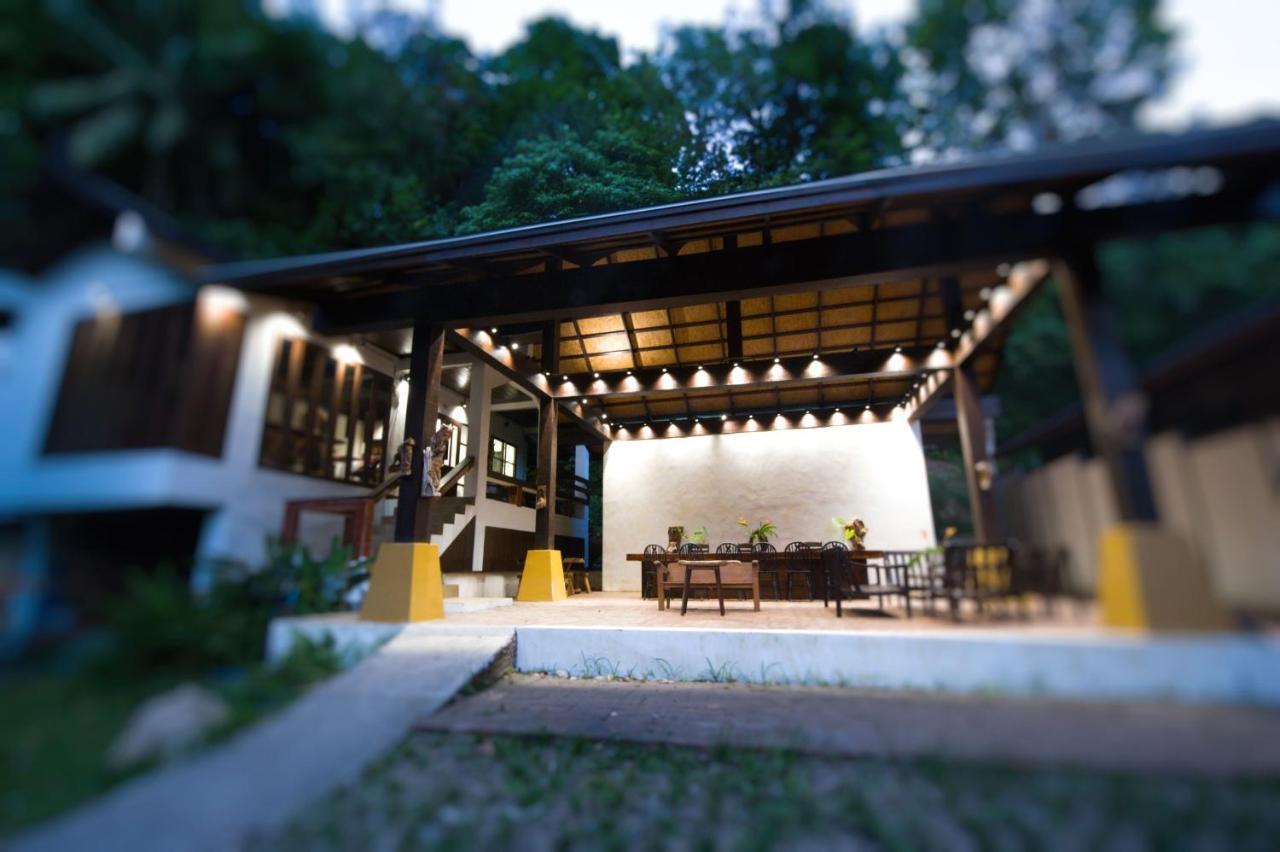 Hotel Kawarin Secret Hut And 4*