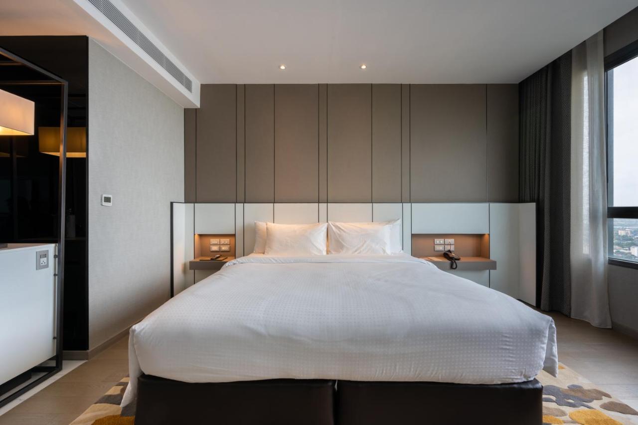 Grand Richmond Stylish Convention Hotel 5*
