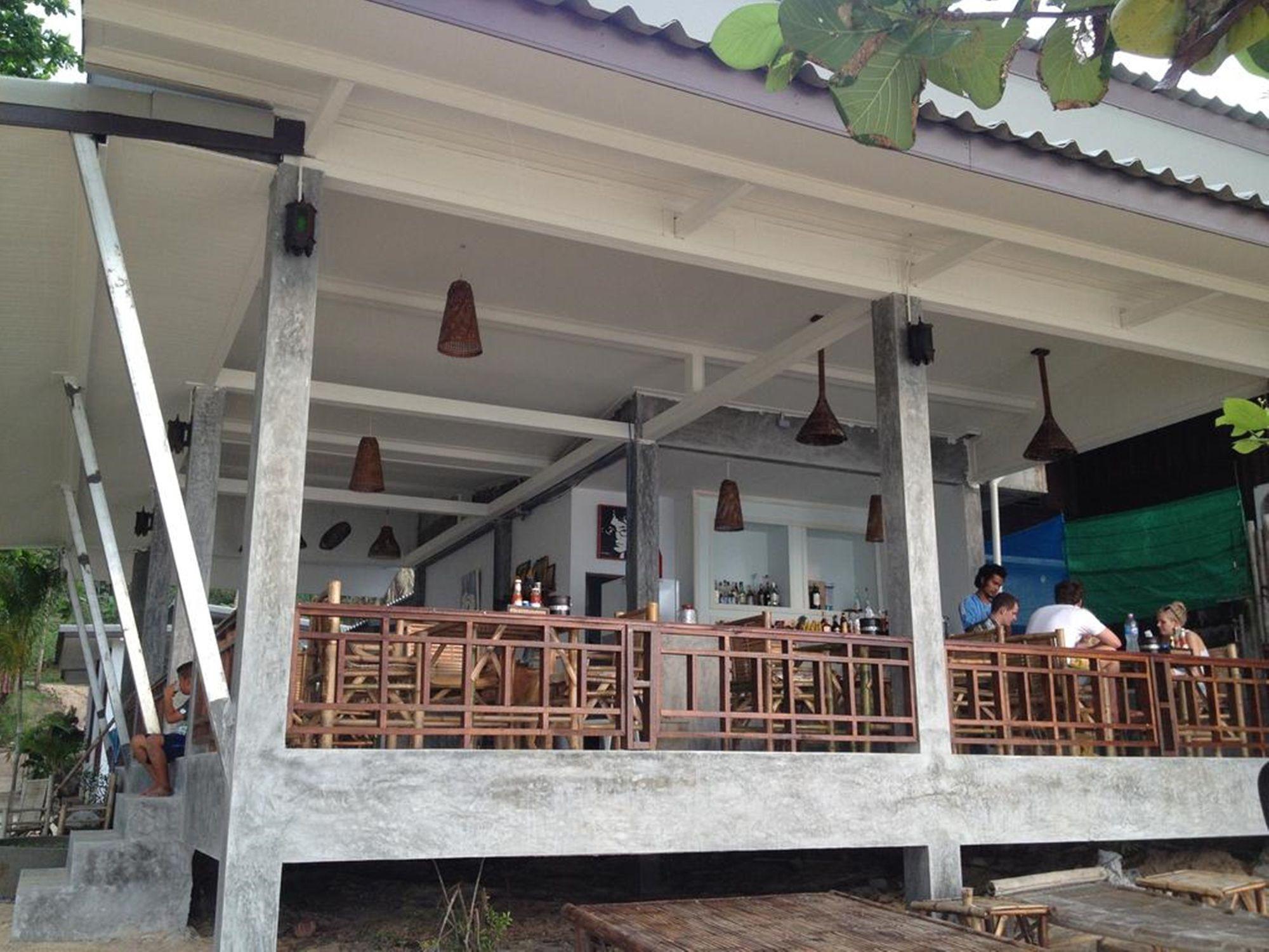 Benjamin's Hut 2*