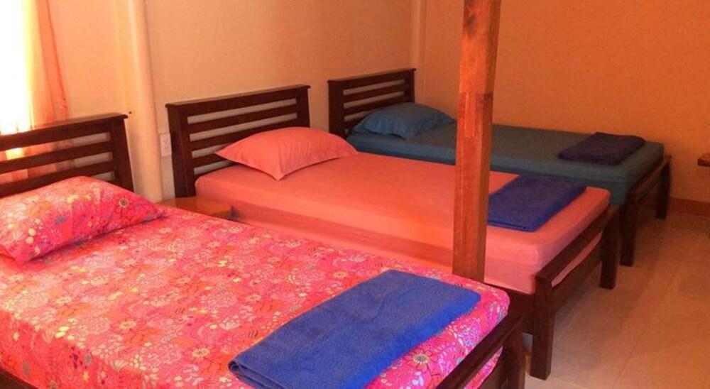 Albergue Subsavet Village