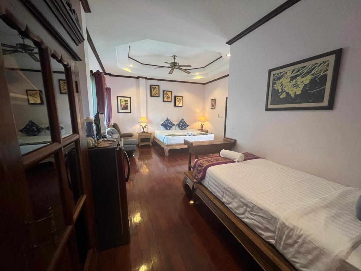 Pha Thai House 2*
