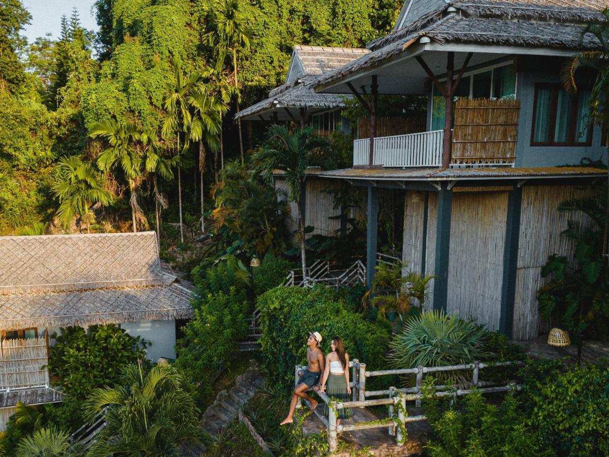 Baan Phuvara Retreat - Romantic Jacuzzi Mountain View *