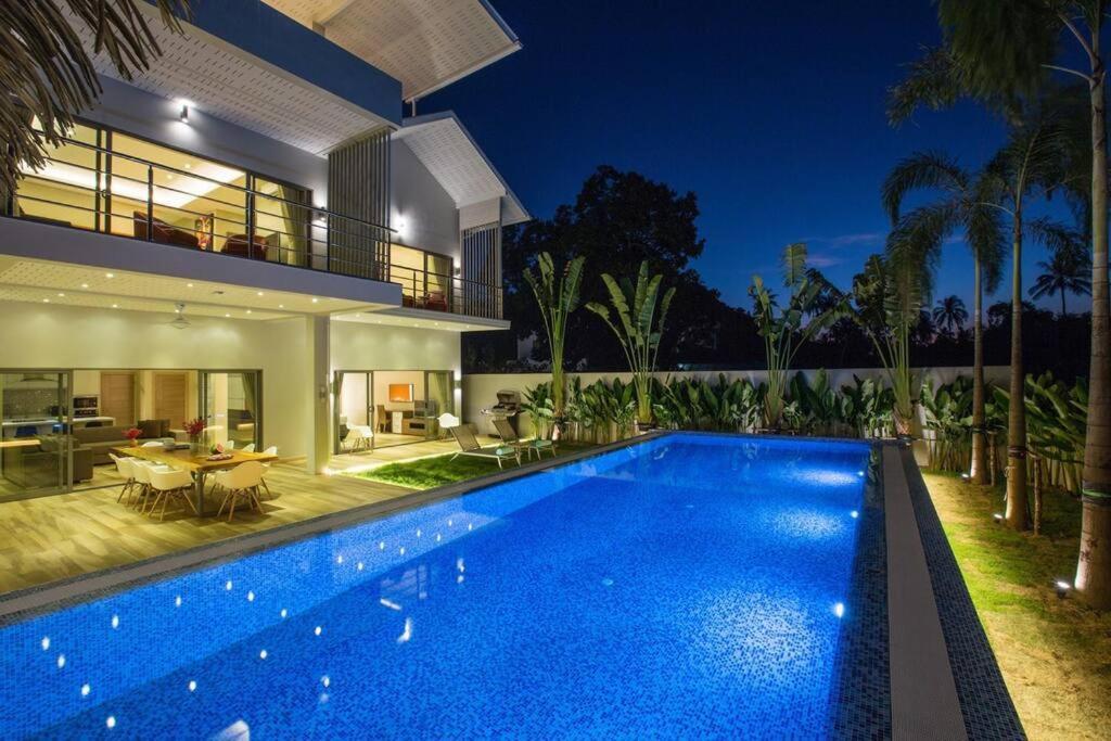 5-bdr Luxury At A With Club And Concierge Service Villa Mae Nam