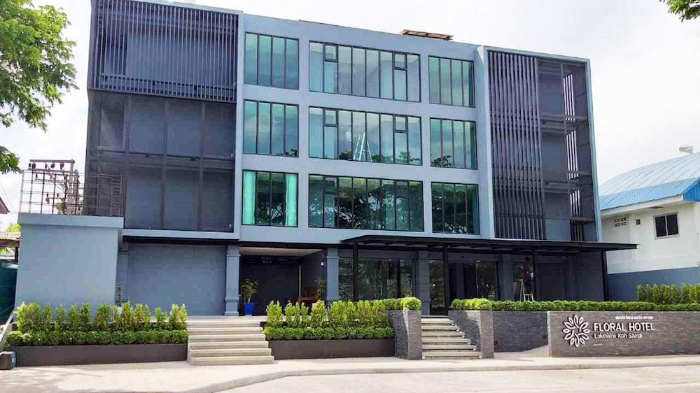 Nora Lakeview Chaweng