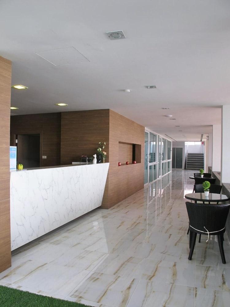 Nantra Pattaya Baan Ampoe 3*
