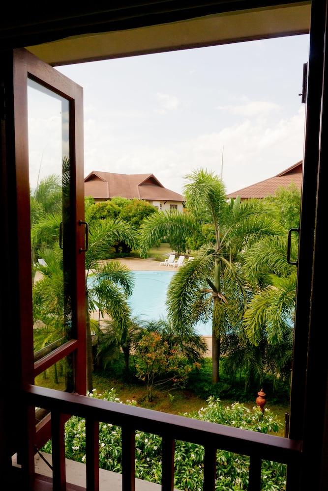 Resort Teak Garden Resort, 4*