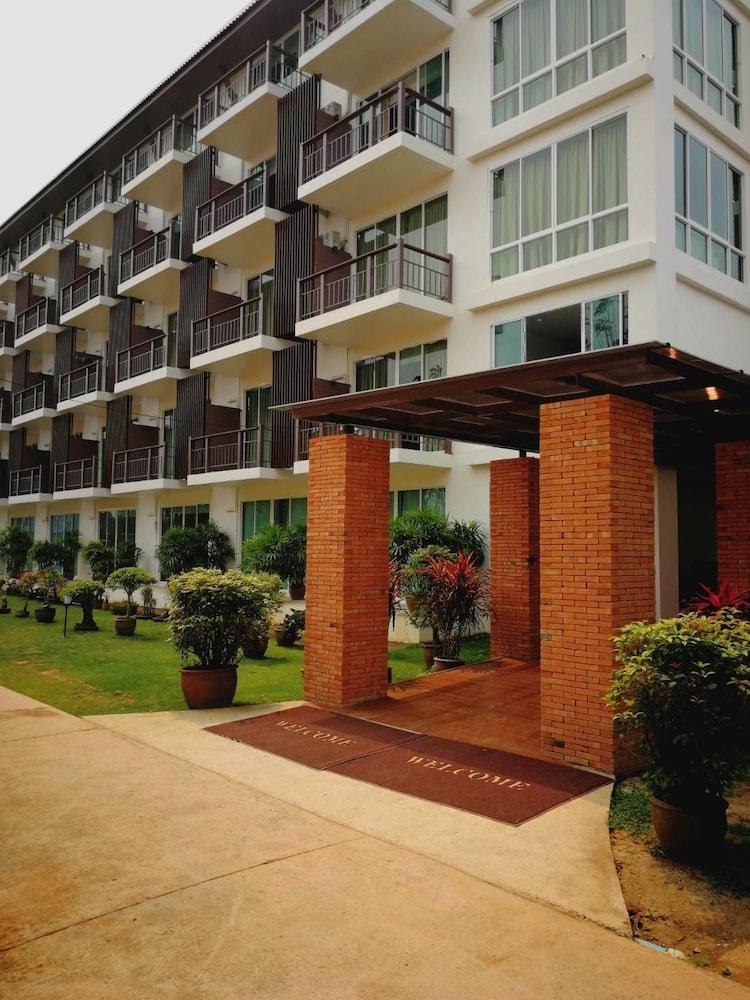 Resort Teak Garden Resort, 4*