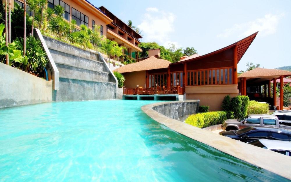 Resort Phunaka 4*
