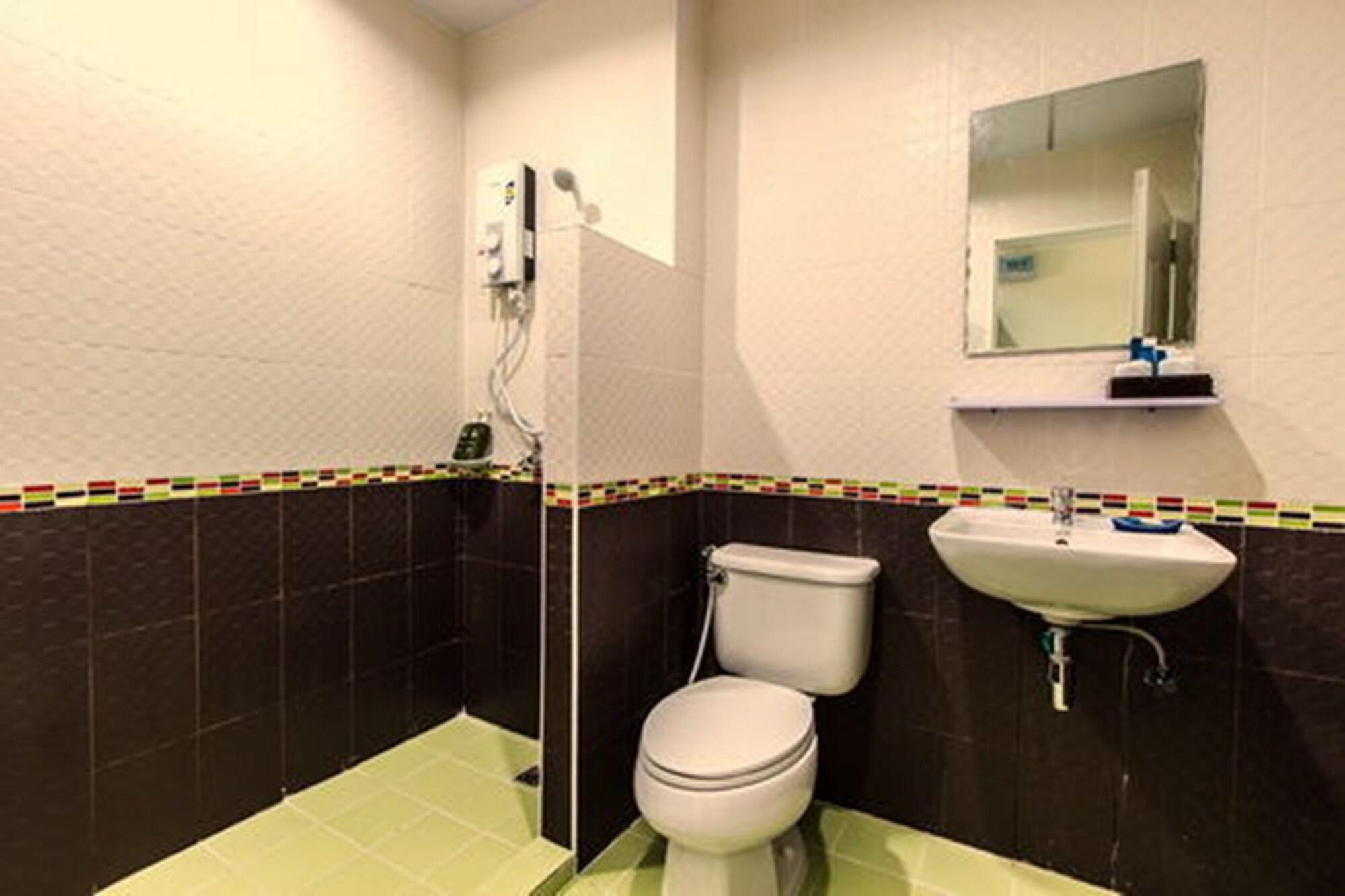 Meesuk Place Hotel 2*