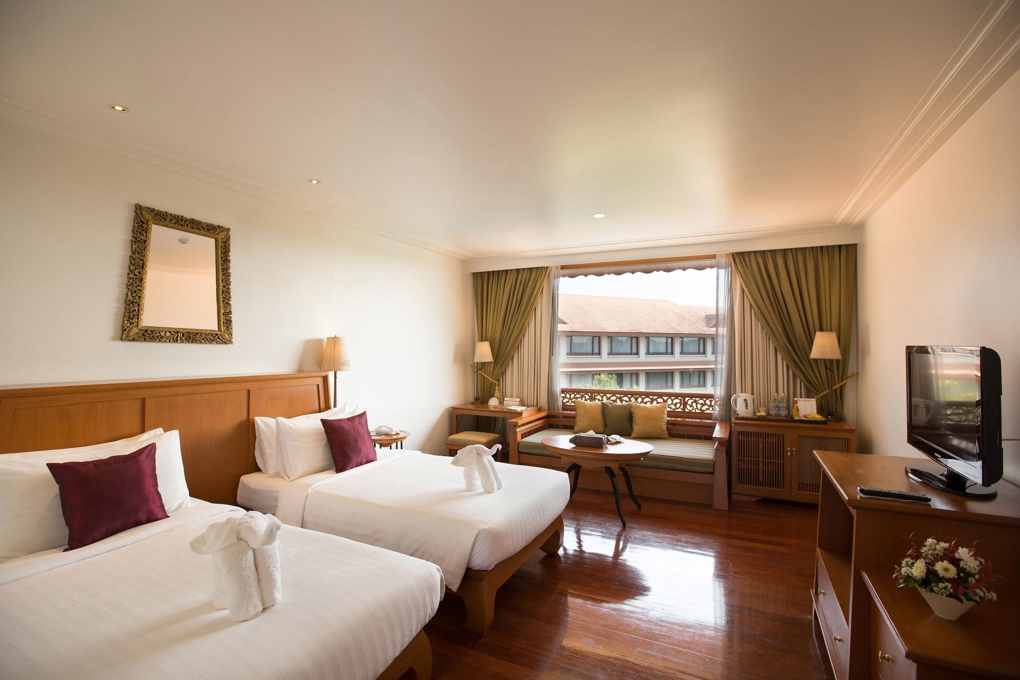 The Imperial River House Resort, Resort