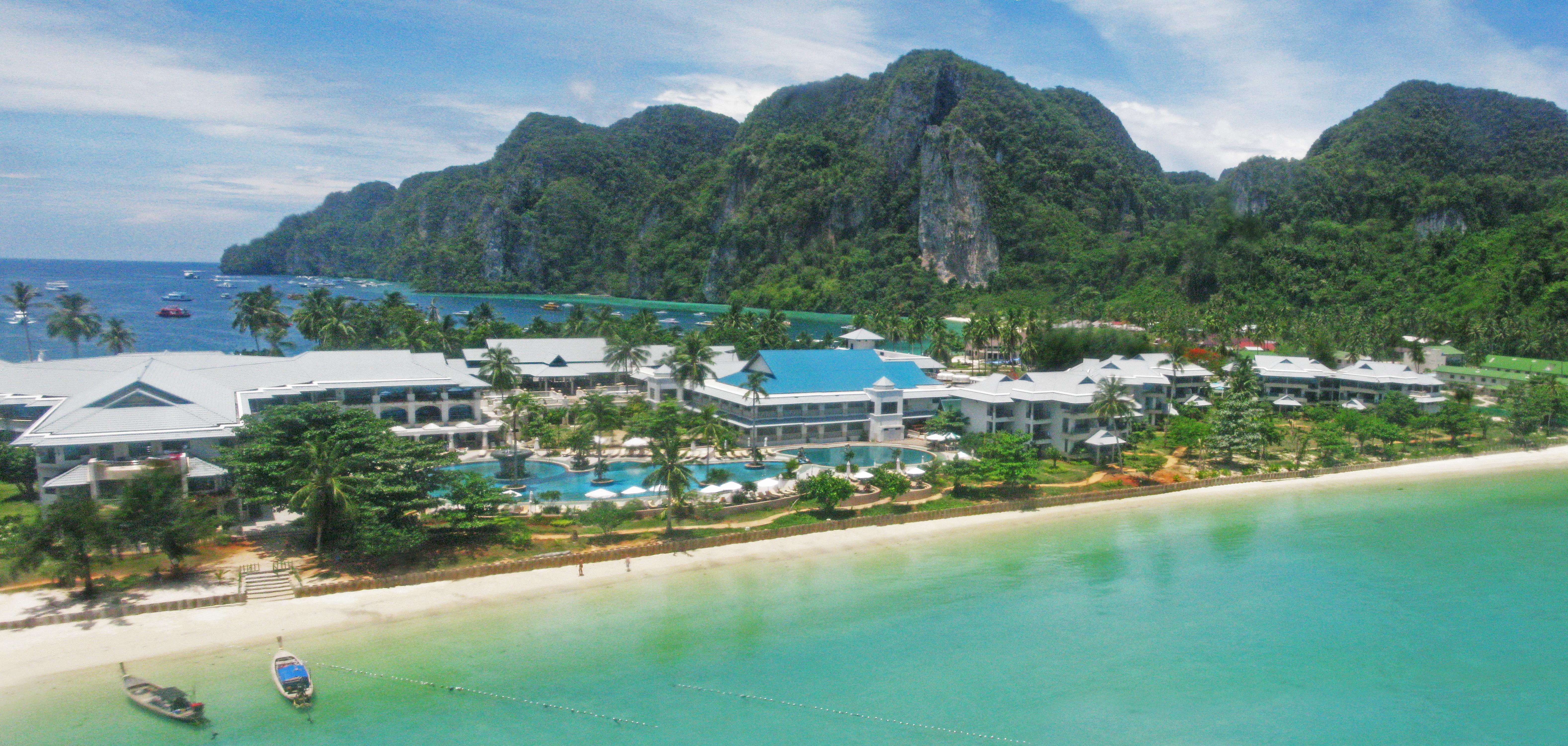 Island Hotel 3*