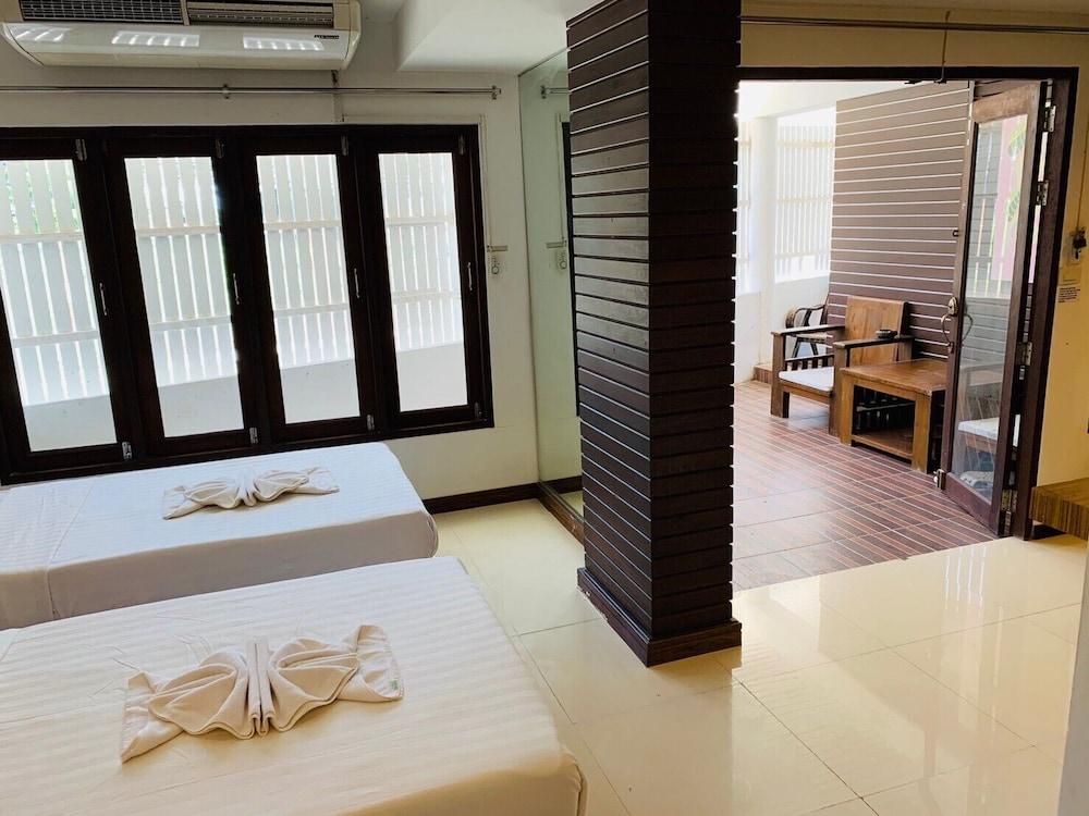 Delight Hotel 3*