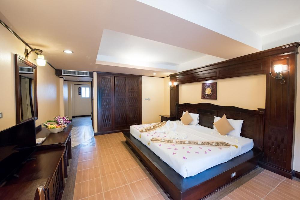 Resort Montra 4*