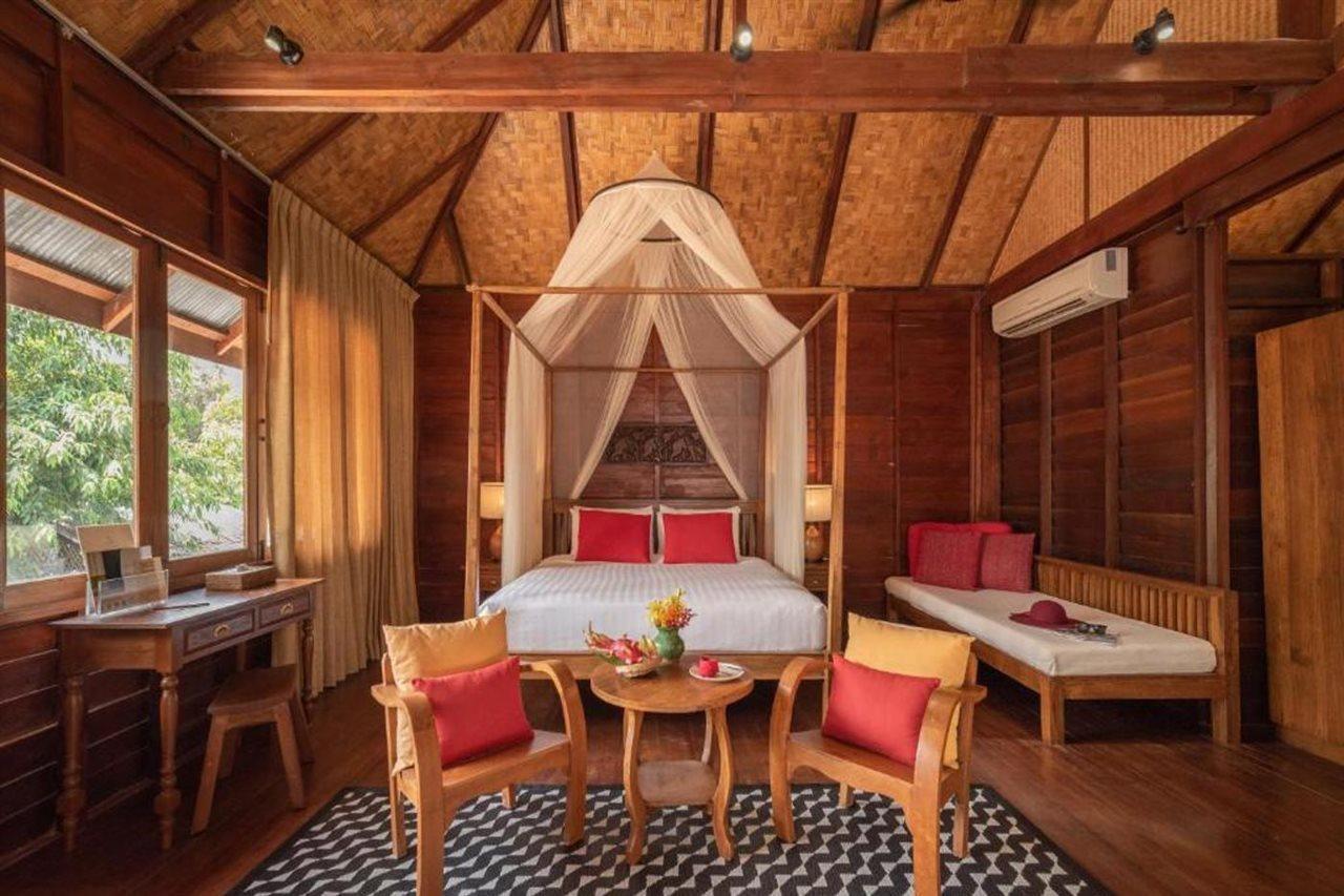 Resort Village Boutique