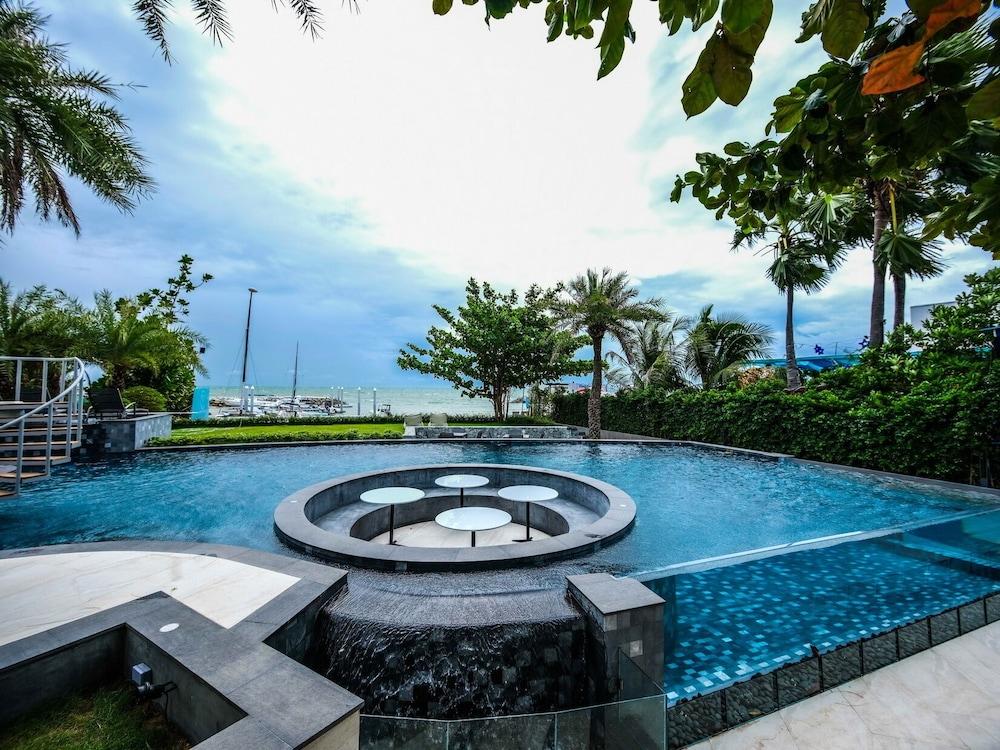 Worita Cove Hotel